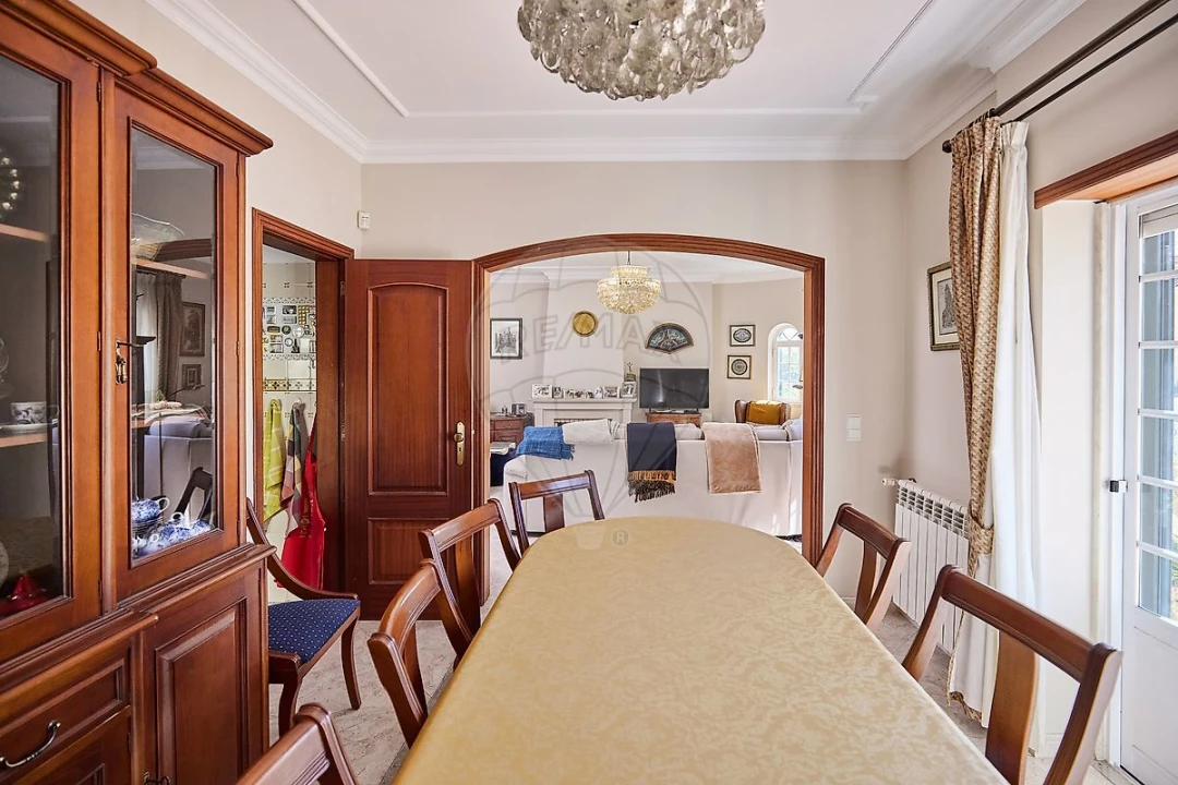 Moradia T6 para Venda em Charneca de Caparica e Sobreda Foto 34