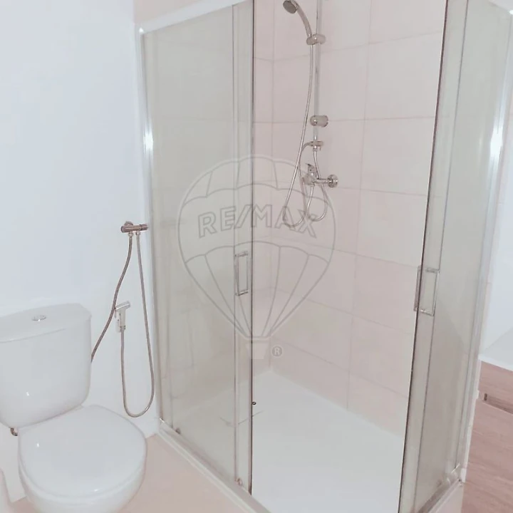 Apartamento T3 para Arrendamento em Baixa da Banheira e Vale da Amoreira Foto 3