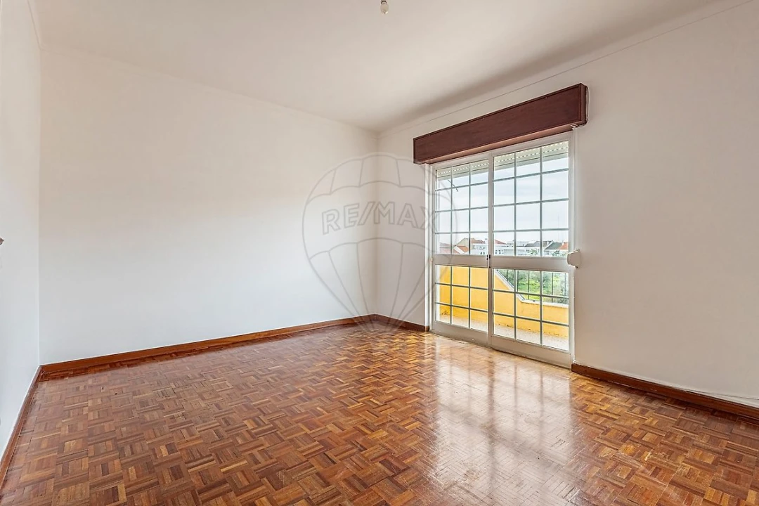 Apartamento T3 para Venda em Cartaxo e Vale da Pinta Foto 9