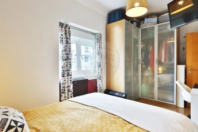 Apartamento T2 para Venda em Benfica