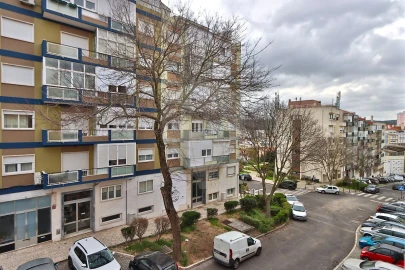 Apartamento T2 para Venda em Benfica