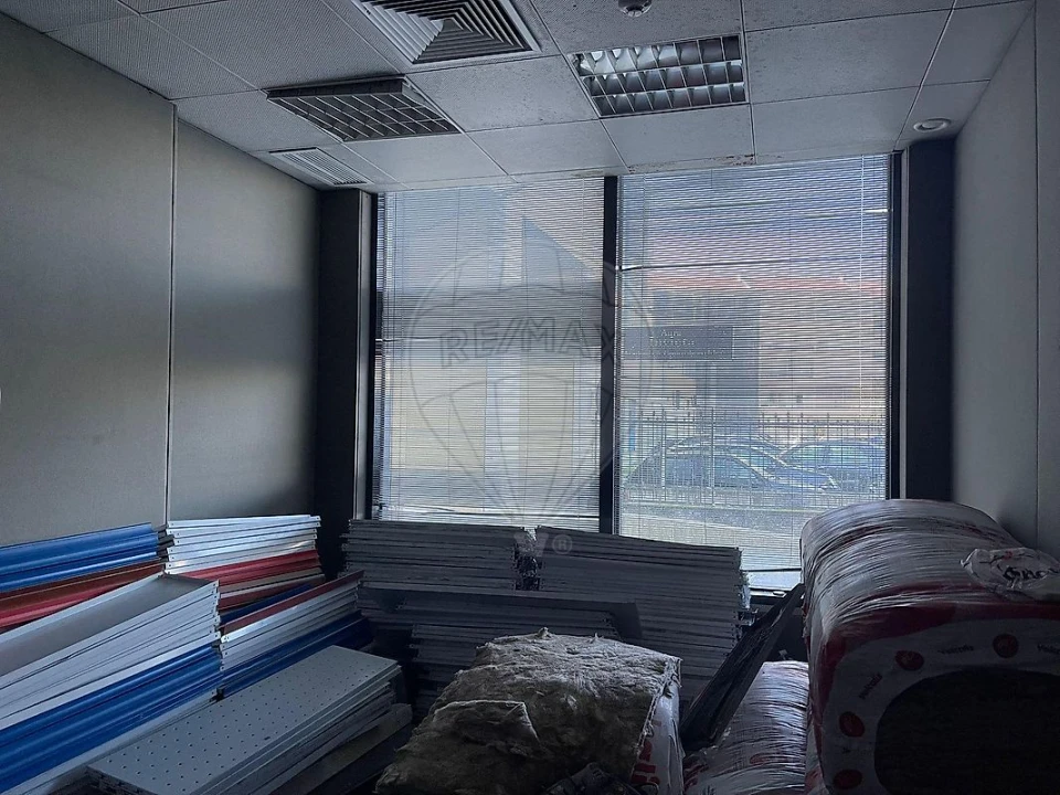 Loja para Venda em Laranjeiro e Feijó Foto 15