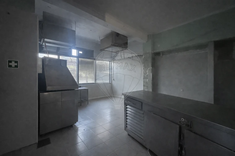 Loja para Venda em Laranjeiro e Feijó Foto 4