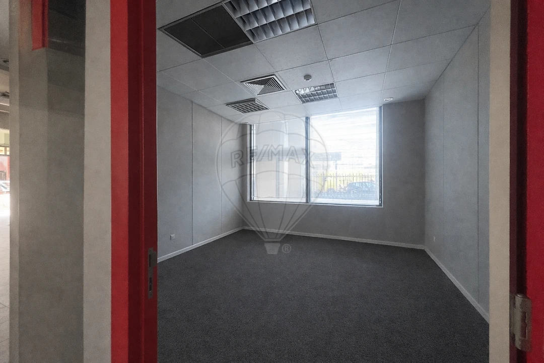 Loja para Venda em Laranjeiro e Feijó Foto 5