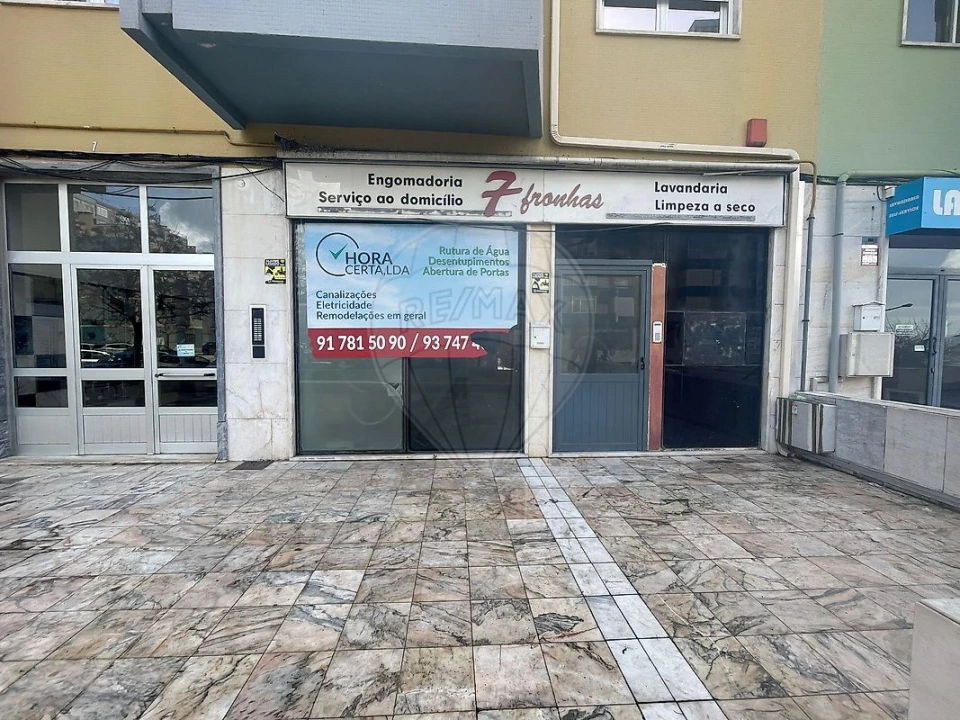 Loja para Venda em Laranjeiro e Feijó Foto 14