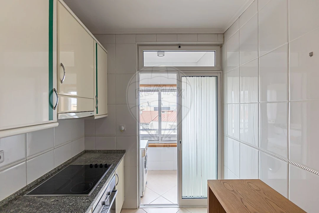 Apartamento T2 para Arrendamento em Mafamude e Vilar do Paraíso Foto 7