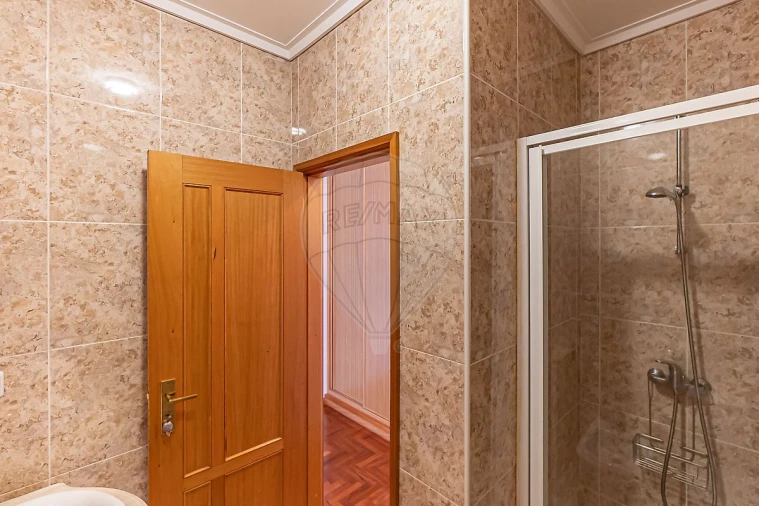 Apartamento T2 para Arrendamento em Mafamude e Vilar do Paraíso Foto 10