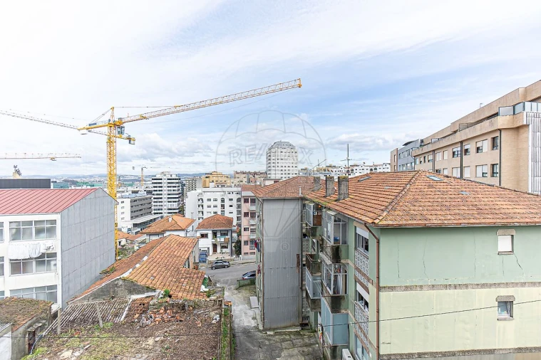 Apartamento T2 para Arrendamento em Mafamude e Vilar do Paraíso Foto 30