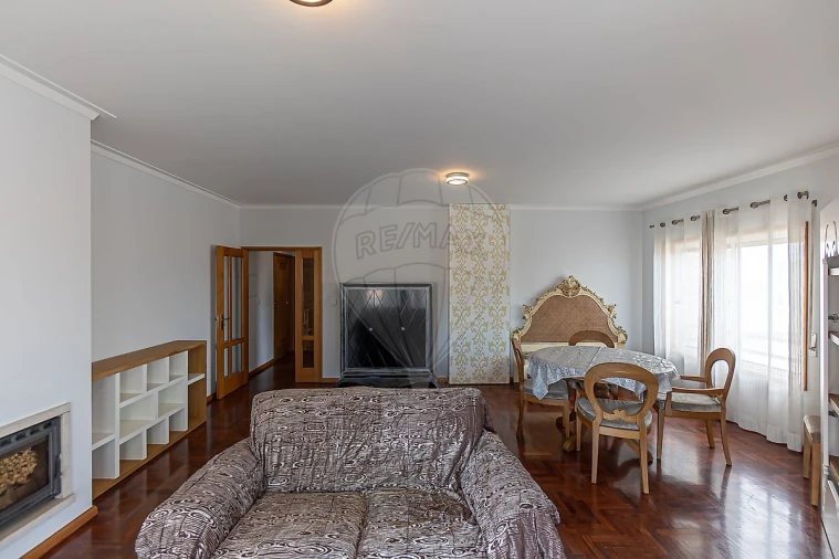 Apartamento T2 para Arrendamento em Mafamude e Vilar do Paraíso Foto 27