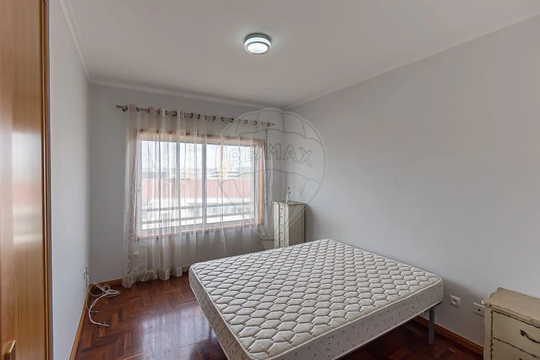 Apartamento T2 para Arrendamento em Mafamude e Vilar do Paraíso Foto 14