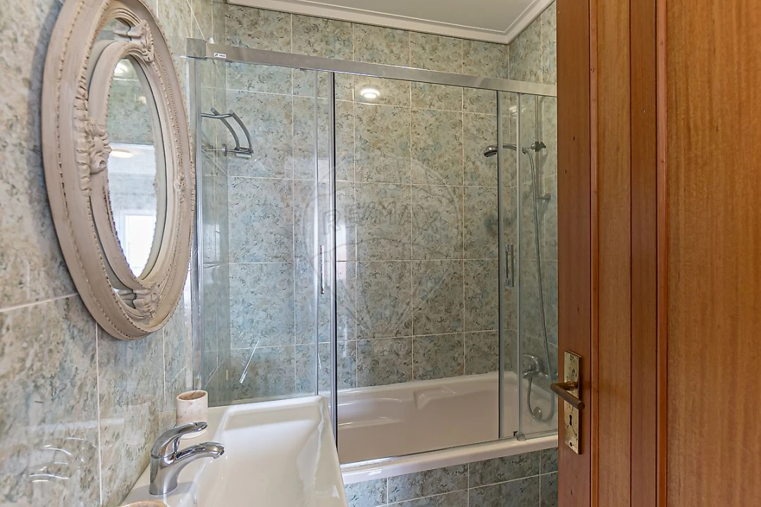 Apartamento T2 para Arrendamento em Mafamude e Vilar do Paraíso Foto 17