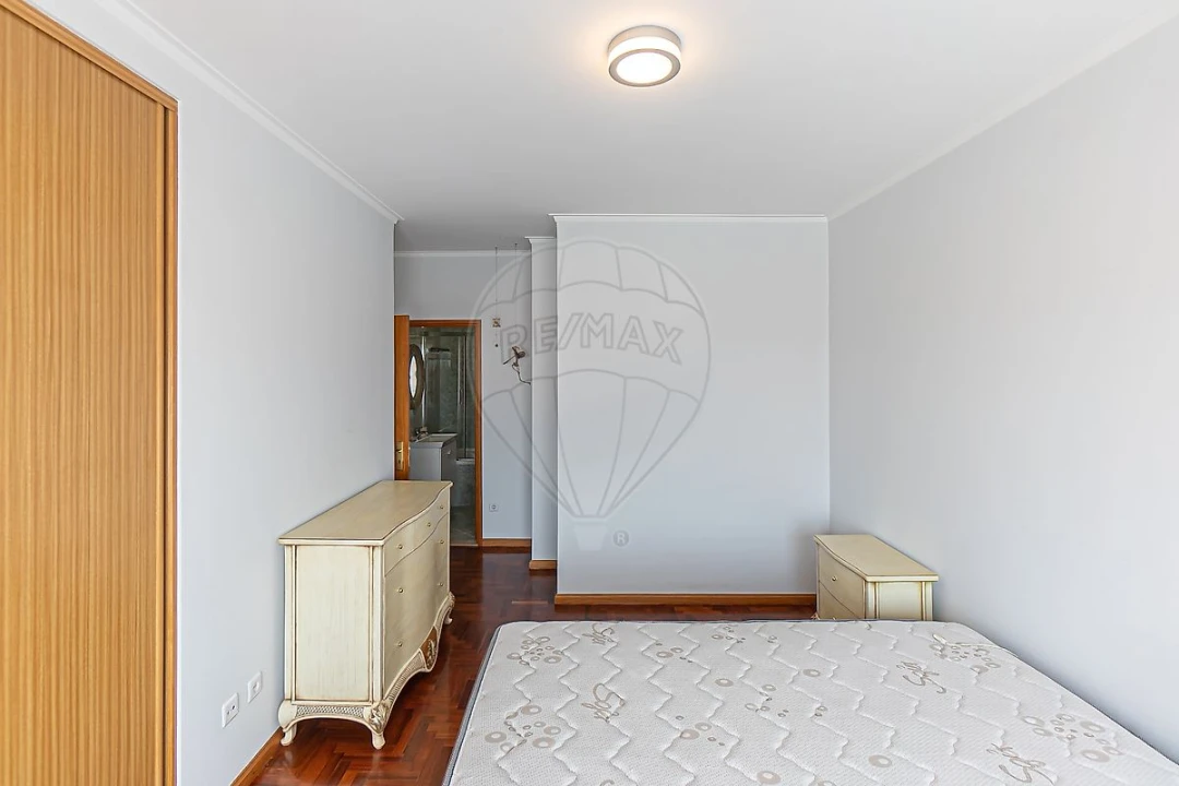 Apartamento T2 para Arrendamento em Mafamude e Vilar do Paraíso Foto 20