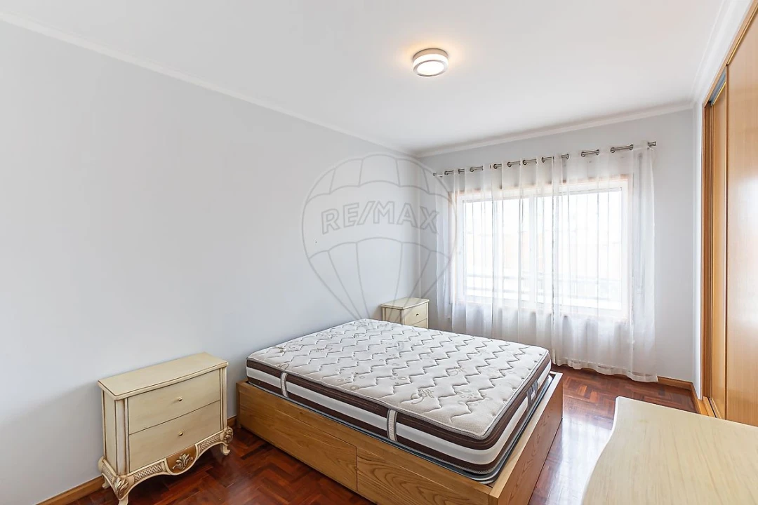 Apartamento T2 para Arrendamento em Mafamude e Vilar do Paraíso Foto 18