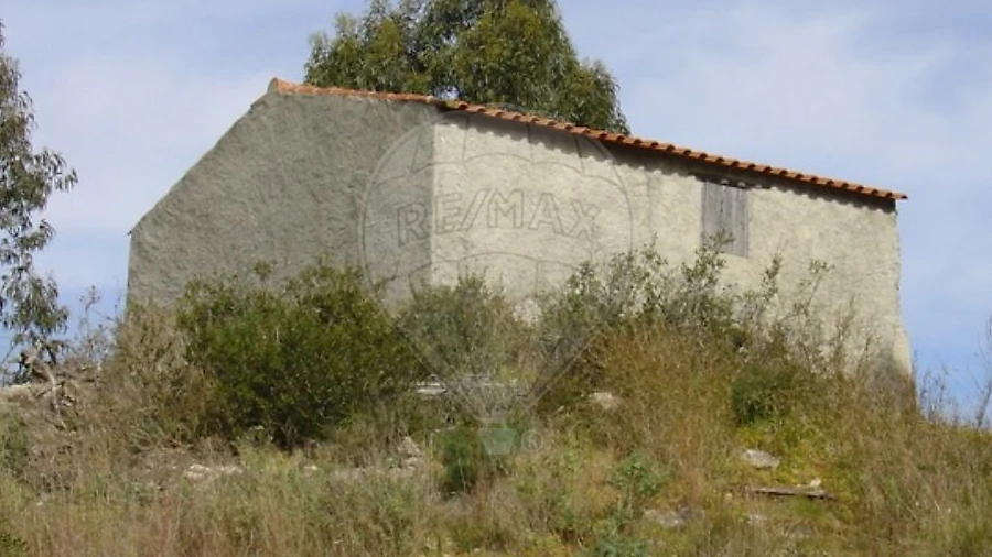 Terreno para Venda em Dois Portos e Runa