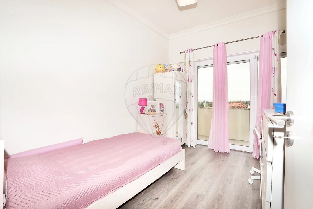 Apartamento T2 para Venda em Alverca do Ribatejo e Sobralinho Foto 16