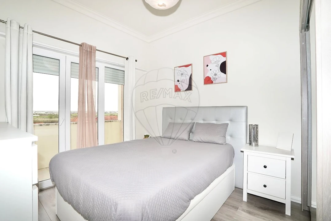 Apartamento T2 para Venda em Alverca do Ribatejo e Sobralinho Foto 11
