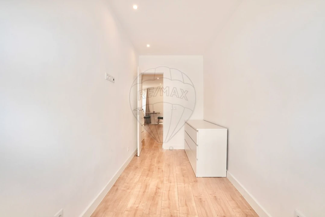 Apartamento T2 para Venda em Venteira Foto 19