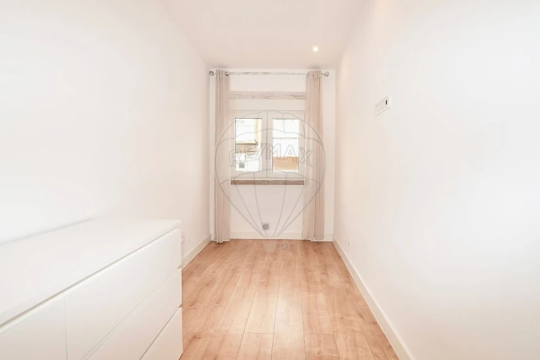 Apartamento T2 para Venda em Venteira Foto 17