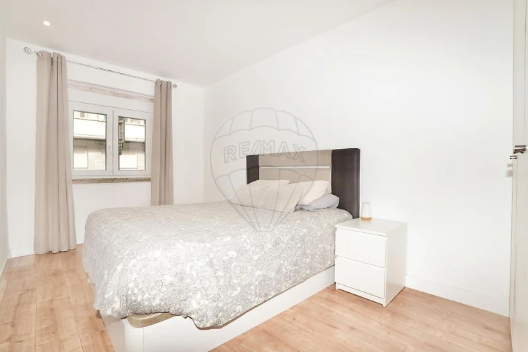 Apartamento T2 para Venda em Venteira Foto 14