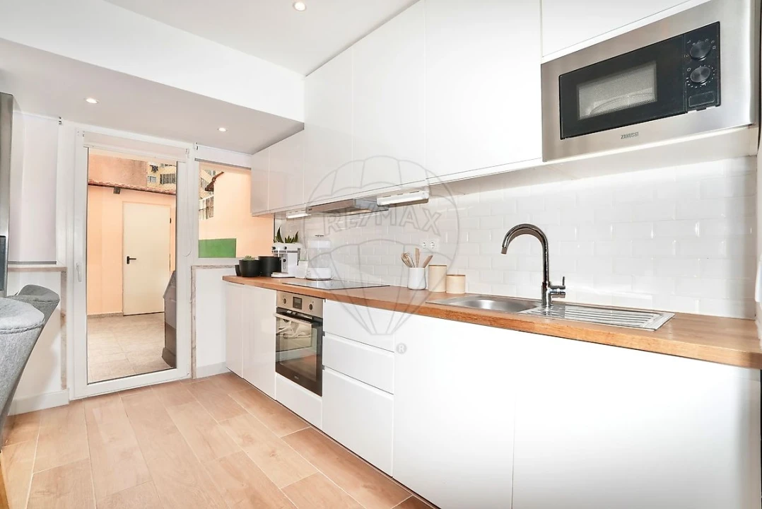 Apartamento T2 para Venda em Venteira Foto 4