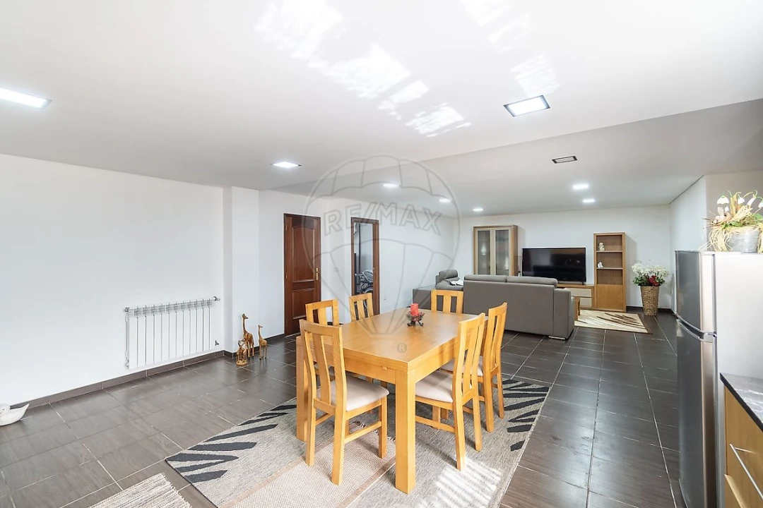 Moradia T4 para Venda em São Pedro de Castelões Foto 9