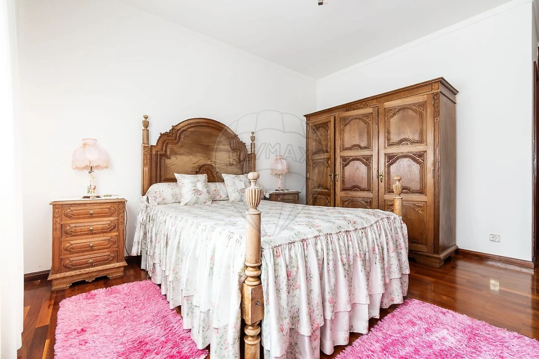 Moradia T4 para Venda em São Pedro de Castelões Foto 24