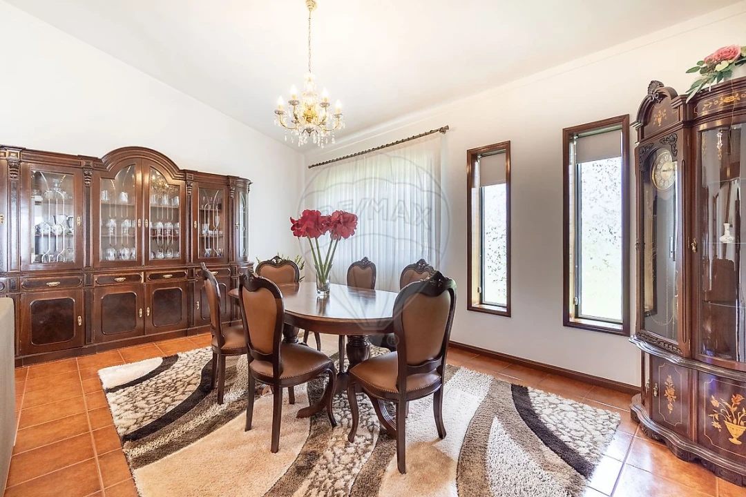 Moradia T4 para Venda em São Pedro de Castelões Foto 18