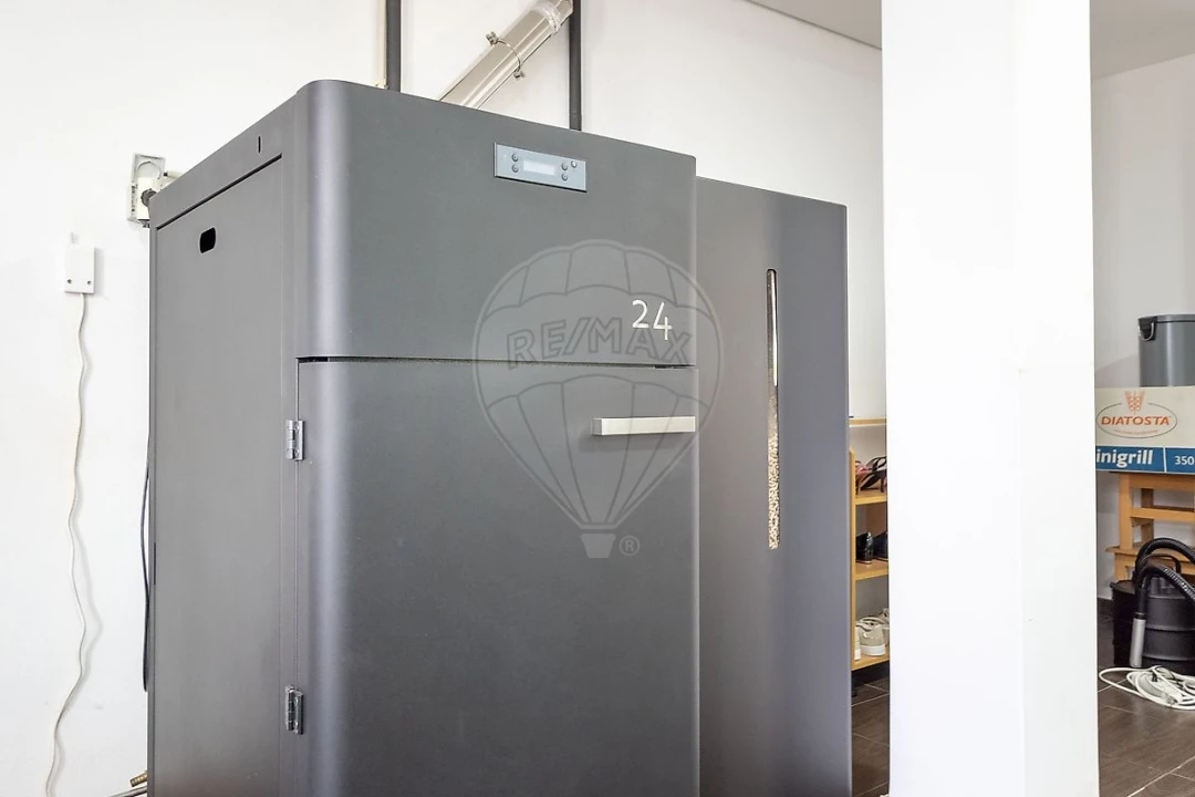 Moradia T4 para Venda em São Pedro de Castelões Foto 31