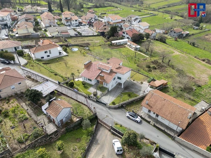 Moradia T4 para Venda em São Pedro de Castelões Foto 4