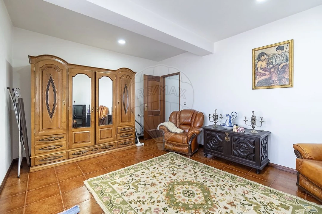 Moradia T4 para Venda em São Pedro de Castelões Foto 13