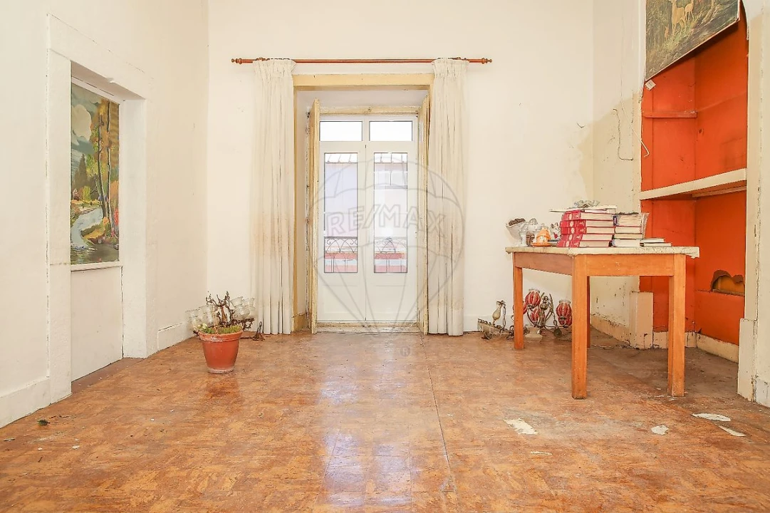 Moradia T6 para Venda em Arruda dos Vinhos Foto 4