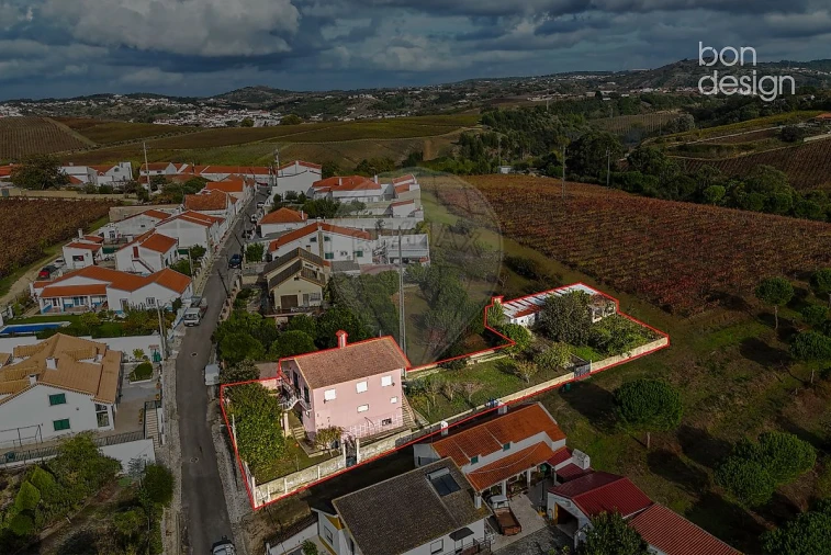 Moradia T3 para Venda em Aldeia Galega da Merceana e Aldeia Gavinha