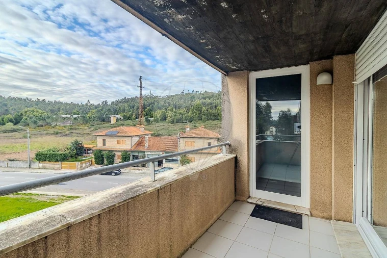 Apartamento T2 para Venda em Campo e Sobrado Foto 7