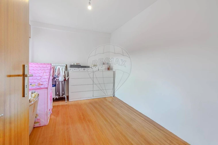 Apartamento T2 para Venda em Campo e Sobrado Foto 10