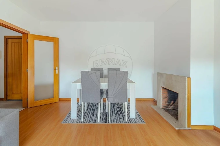 Apartamento T2 para Venda em Campo e Sobrado Foto 11