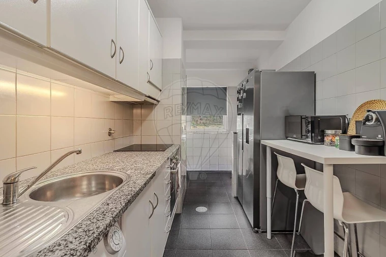 Apartamento T2 para Venda em Campo e Sobrado Foto 2