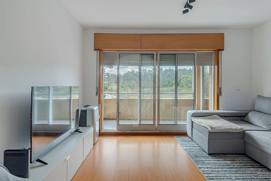 Apartamento T2 para Venda em Campo e Sobrado Foto 8