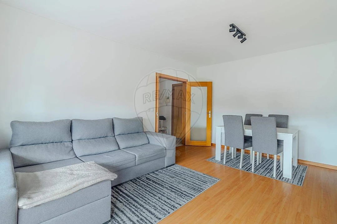 Apartamento T2 para Venda em Campo e Sobrado Foto 12