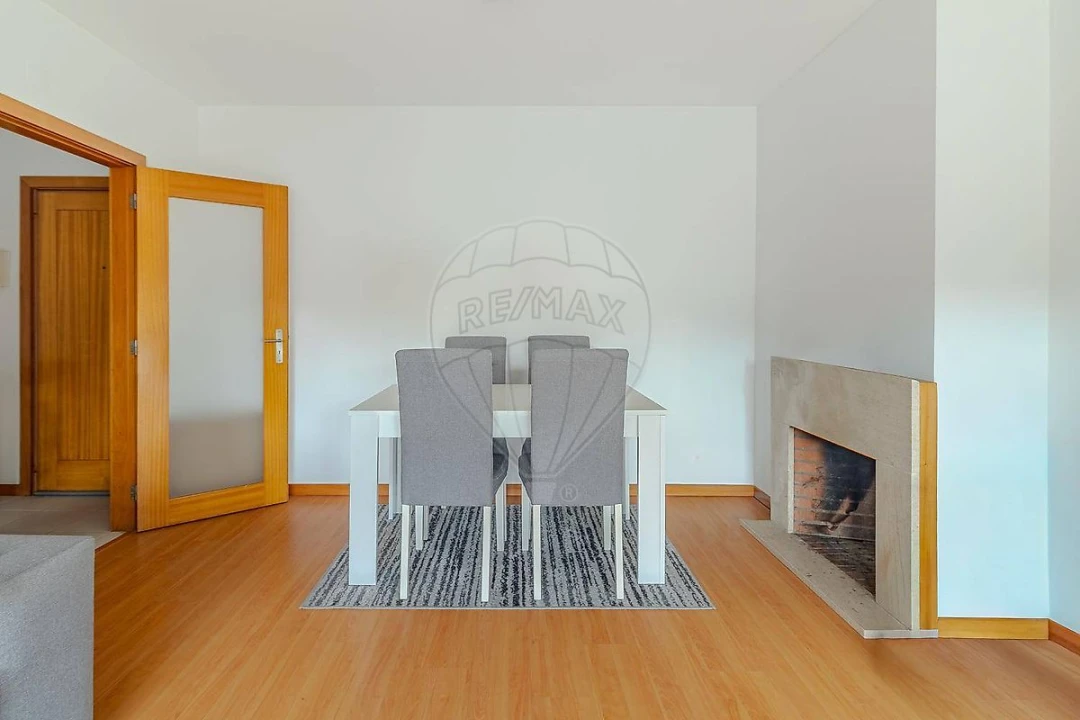 Apartamento T2 para Venda em Campo e Sobrado Foto 11