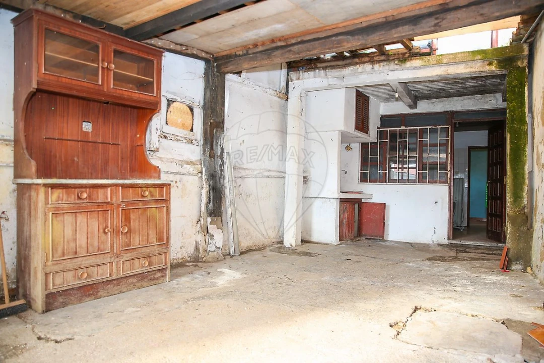 Moradia T2 para Venda em Carregado e Cadafais Foto 11