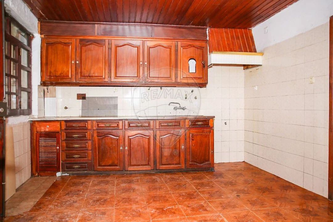 Moradia T2 para Venda em Carregado e Cadafais Foto 4