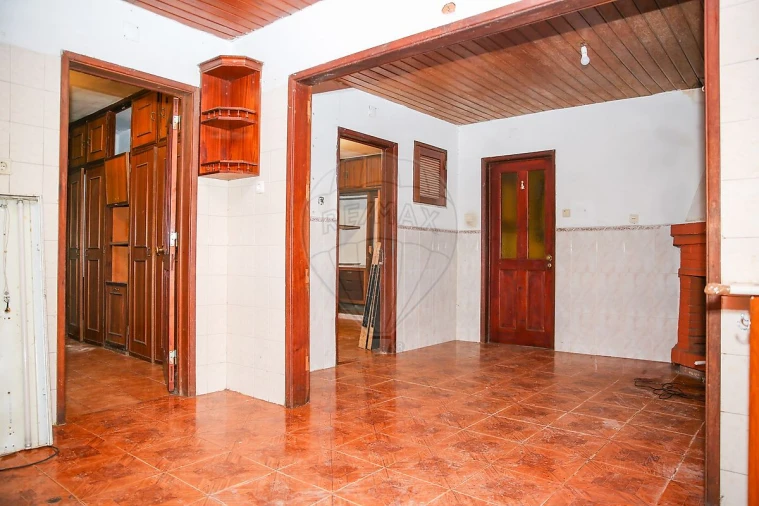 Moradia T2 para Venda em Carregado e Cadafais Foto 3