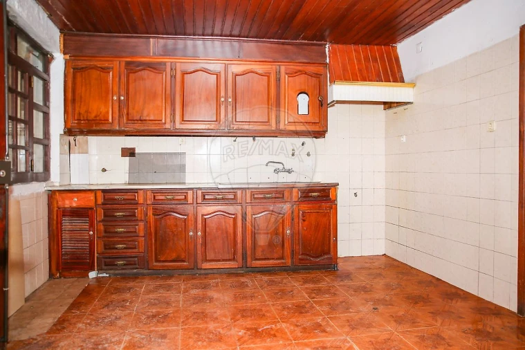 Moradia T2 para Venda em Carregado e Cadafais Foto 4