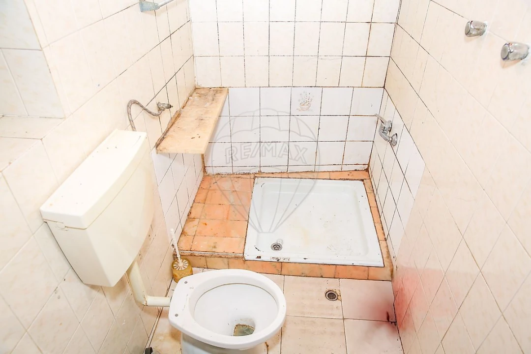 Moradia T2 para Venda em Carregado e Cadafais Foto 13