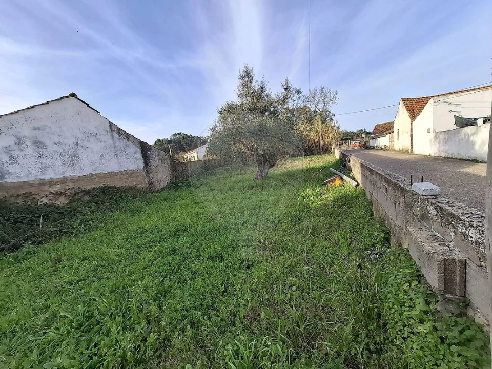 Terreno para Venda em Outeiro da Cortiçada e Arruda dos Pisões Foto 4