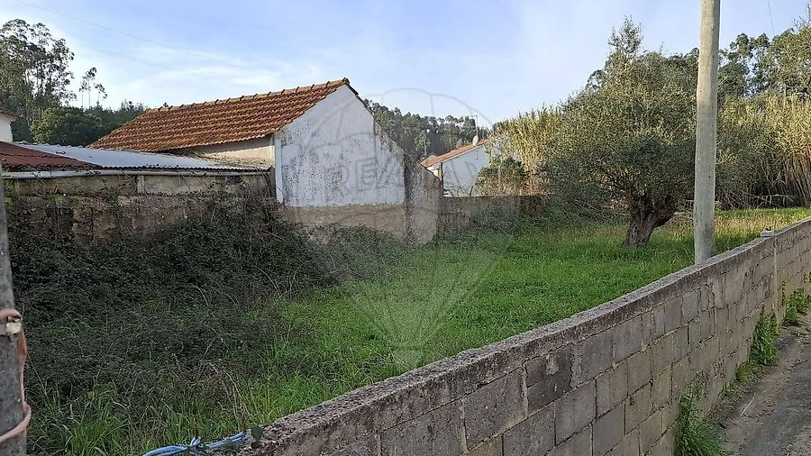 Terreno para Venda em Outeiro da Cortiçada e Arruda dos Pisões
