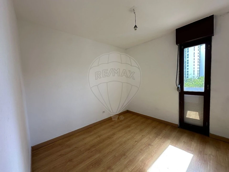 Apartamento T3 para Venda em Corroios Foto 4