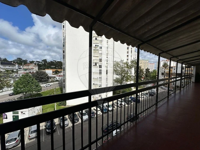 Apartamento T3 para Venda em Corroios Foto 5