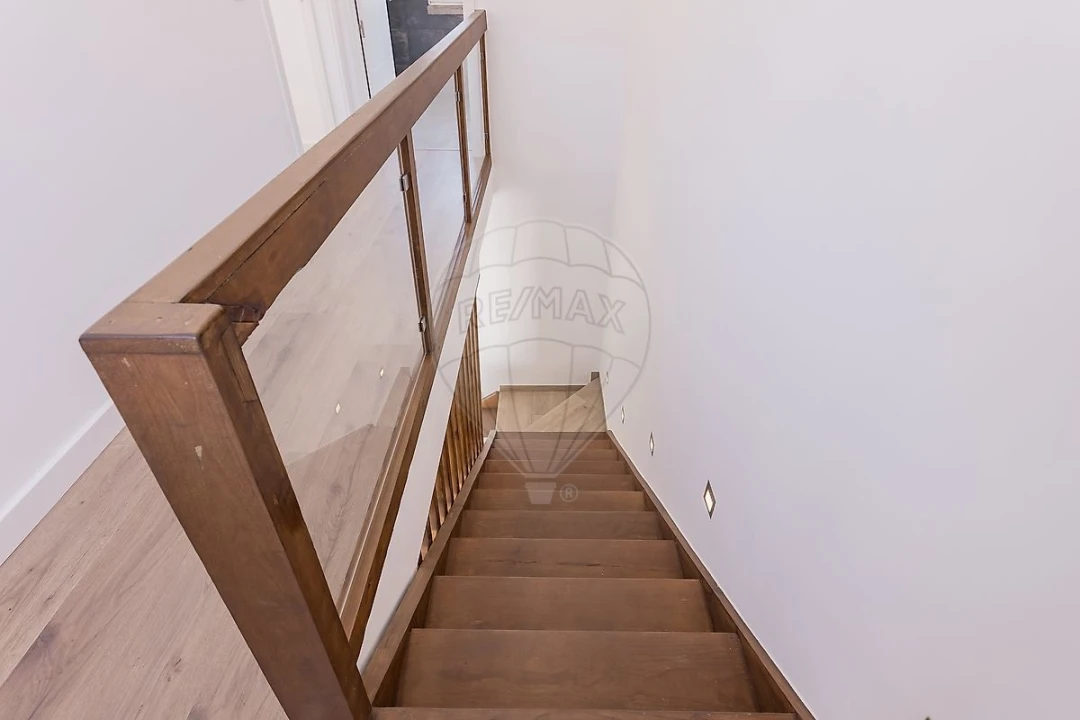 Moradia T3 para Venda em Santa Iria de Azoia, São João da Talha e Bobadela Foto 12