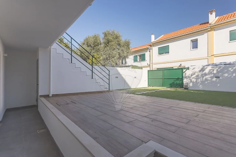 Moradia T3 para Venda em Santa Iria de Azoia, São João da Talha e Bobadela Foto 35